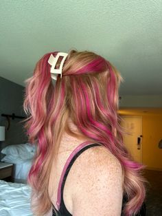 Pink Hair Ideas Brunettes, Hair Styles Festival, Festival Hair Ponytail, Morgan Color, Snowman Tattoo, Pink Hair Streaks, Cheap Meal Ideas, Pink Hair Ideas, Simple Family Meals