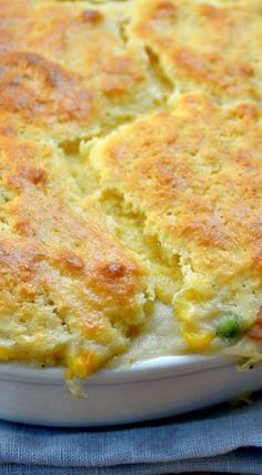 Chicken Cornbread Casserole Dinner Recipes With Cornbread, Chicken Cornbread Casserole, Cornbread Chicken Casserole, Shredded Chicken Recipe, Recipe Casserole, Chicken Cornbread, Easy Shredded Chicken, Cornbread Casserole, Seasonal Cooking