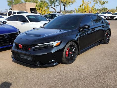 Fl5 Type R, 11th Gen Civic, Black Honda Civic, Garage Build, Black Honda, Acura Cars, Honda Accord Sport, Civic Hatchback, Civic Sedan