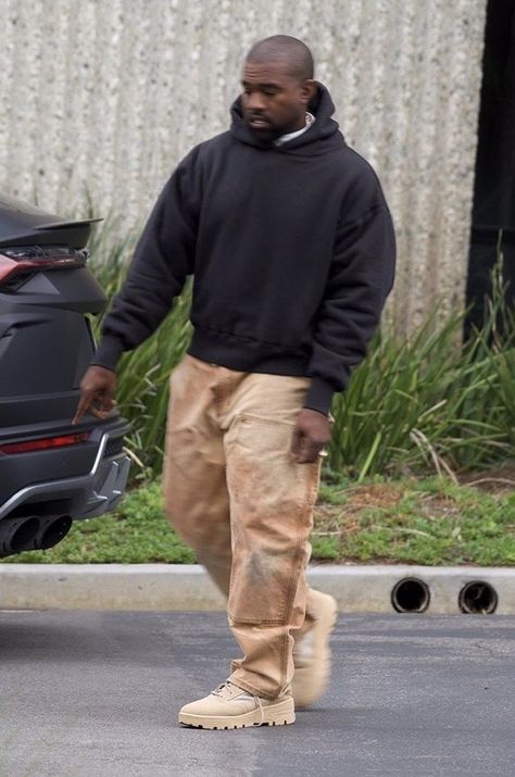 Yeezy 950 Outfit, Kanye Fashion Street Style, Kanye Workwear, Kanye West Best Outfits, Kanye West Hoodie Outfit, Kanye Outfits Style, Kanye West Outfits 2022, Kanye West Outfits Street Styles, Kanye Clothes