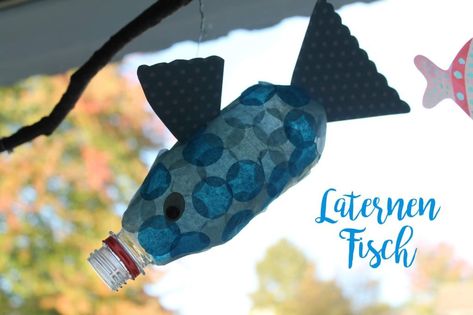 DIY Fisch Laterne selber machen mit Kindern Jules kleines Freudenhaus St Martin, Diy For Kids, Wind Sock, Kindergarten, House Design, Pet, Outdoor Decor, Design