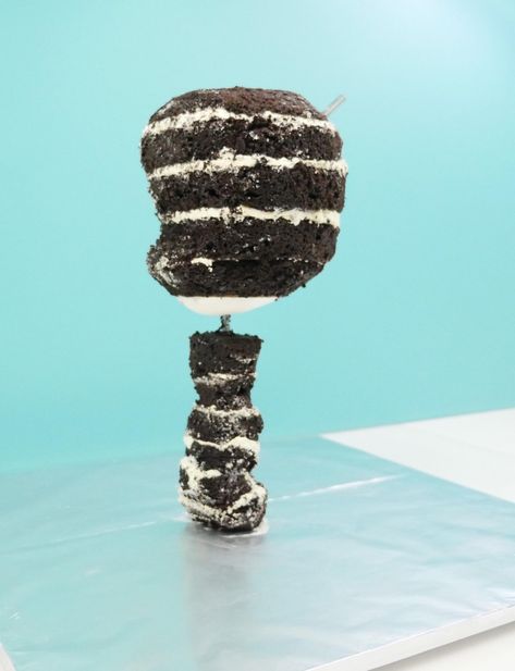 Gravity Defying Cake Tutorial, 3d Chibi, Gravity Defying Cake, Sculpted Cakes, Dessert Chocolate, Cake Tutorial, Chocolate Desserts, How To Cook, Gravity