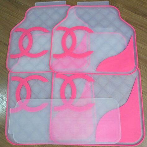 Pink Themed Car Interior, White Jeep Pink Accents, White Jeep With Pink Accents, Pink Car With Eyelashes, Pink Bling Car Accessories, Bling Car Accessories, Pink Car Accessories, Pink Jeep, Inside Car