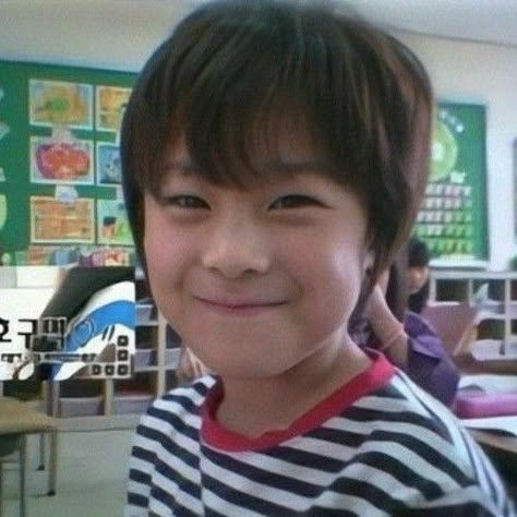 Moonbin Cute, Balloon Dance, Jung Jaewon, Astro Wallpaper, Moon Bin, Childhood Photos, Children's Day, Child Day, Cha Eun Woo