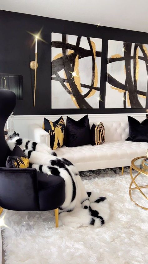 Barndominium Homes, Black And Gold Living Room, Tv Rooms, Gold Living Room Decor, Glam Living Room Decor, Black Living, Decor Salon, Black And White Living Room, Elegant Living Room Decor