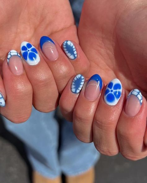 Luminary Nail Systems on Instagram: "The cutest tie die set 💙🙋‍♀️  @mynailgirlness   ✨Luminary’s Multi-Flex Gel is a base and builder in one and is the original “Structured Manicure” 🙌 A first of its kind system that combines the ease of a gel bottle with the traditional potted gel application method.   ✨It is a truly versitile product that can be used in every aspect of a manicure, from a traditional gel polish application to a Structured Manicure and Overlay.   ✨Comment 📺 WATCH 📺 and we’ll DM you a link to our YouTube channel where you can see tutorials from Luminary founder @kelly_vandahl as well as Luminary’s Master educator @tarafiednails 🙋‍♀️ Also keep an eye HERE as we will be posting some content that will ONLY be available to you here on Insta!   ✨You can also comment ❓HELP 2 Color Nail Art, Almond Nails Fancy Designs, Beginner Gel X Nail Designs, Cute Summer Gel X Nails, Cute Luminary Nails, Builder Gel Manicure Ideas, Summer 24 Nail Trends, Luminary Gel Nails, Modelones Gel Polish Ideas