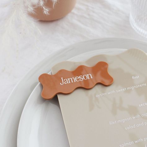 Customizable Wavy Place Card Place Cards Acrylic, Mirror Wedding Signs, Acrylic Place Cards, Tissue Paper Garlands, Name Place Cards, Wavy Design, Vintage Inspired Decor, Wedding Place Settings, Custom Signage