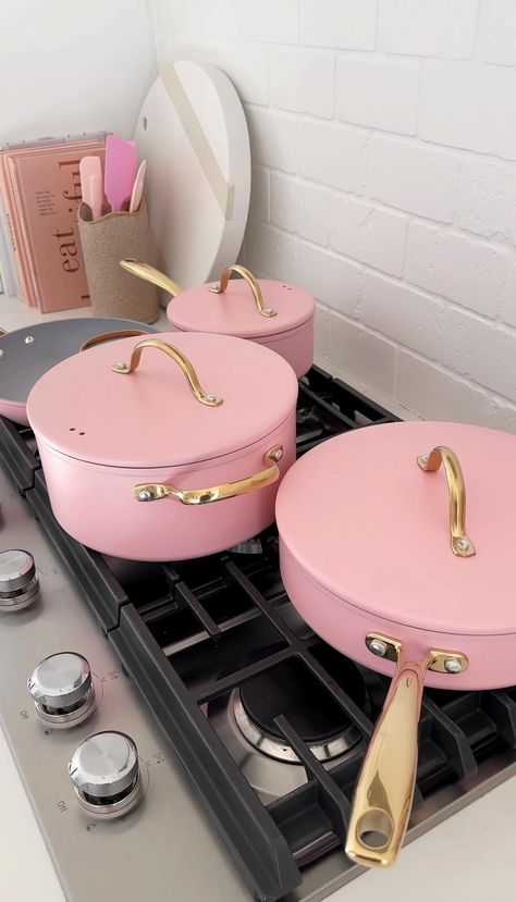 Check out this photo from sugarcolorhouse Pink Kitchen Utensils, Pink Kitchen Appliances, Pink Utensils, Retro Pink Kitchens, Pink Apartment, Pink Kitchen Decor, House Essentials, Dream Apartment Decor, Future Apartment Decor