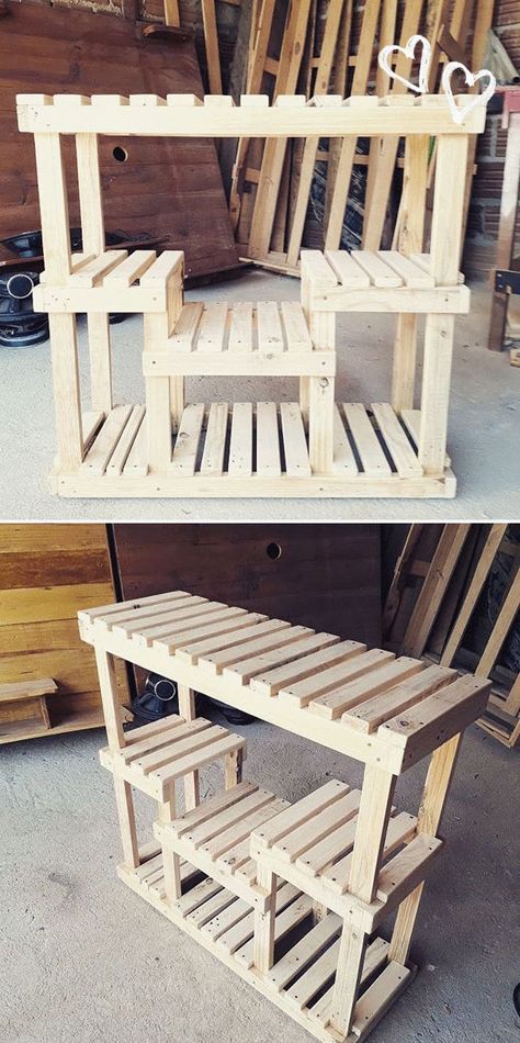 Pallet Shelf Ideas, Diy Pallet Table, Shelves For Plants, Pallet Table Diy, Pallet Wood Shelves, Pallet Lounge, Pallet Shelf, Diy Pallet Sofa, Pallet Patio Furniture