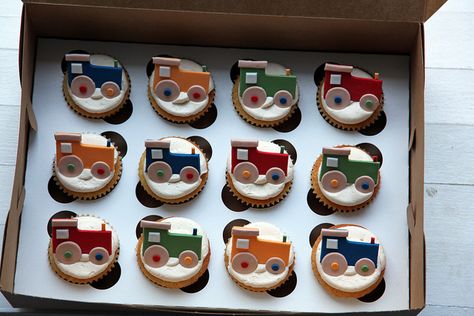 Cupcakes For Kids, Train Cupcakes, Pastel Rainbow Cake, Train Theme, Good Pie, Train Party, 1st Birthday Cake, Themed Cupcakes, Fun Cupcakes