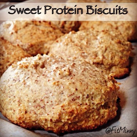 Sweet Protein Biscuits - almond flour, vanilla protein powder, baking soda, salt, honey (sub another sweetener), eggs, fresh lemon juice Protein Biscuits, Sweet Biscuits, Almond Biscuits, Coca Cola Cake, Cola Cake, Paleo Protein, Almond Flour Cookies, Protein Bread, Protein Powder Recipes