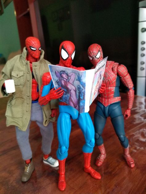 Spider Man Action Figure Poses, Fig Pictures, Spiderman Figurine, Spiderman Merch, Spiderman Poses, Spiderman Action Figure, Nerd Room, Marvel Legends Action Figures, Spiderman Cosplay