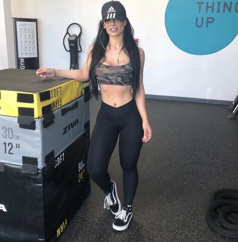 V-Cut Lunar Black Leggings!!! V Cut, V Cuts, Style Board, Black Leggings, Sports Bra, Leggings, Bra, Black