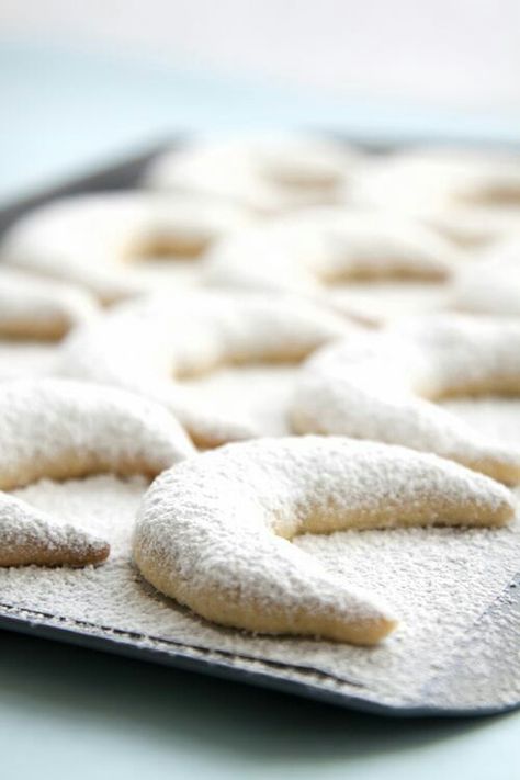 This time we will look at a Wiccan Sabbats and Esbats to find a magical morsel. SHORTBREAD MOON COOKIES. German Pastries, German Christmas Cookies, German Cooking, Crescent Cookies, Moon Cookies, German Cookies, German Desserts, German Baking, Cookie Sandwich