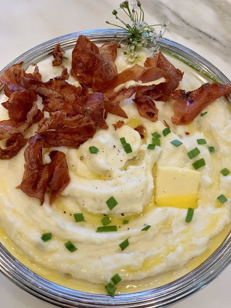 Smoked Gouda Mashed Potatoes with Chives and Crispy Proscuitto — An Explorer's Kitchen Gouda Mashed Potatoes, Fried Brussel Sprouts, Pancakes For Breakfast, Moroccan Spices, Garden Cooking, Smoked Gouda, Thanksgiving Recipes Side Dishes, Potato Pancakes, Thanksgiving Sides