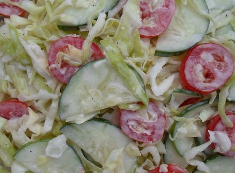 Appalachian Cole Slaw -Cabbage, Cucumbers and Tomatoes Cabbage Cucumber Tomato Salad, Hot Dog Slaw Recipe, Warm Salads, Appalachian Recipes, Cucumbers And Tomatoes, Instant Pot Slow Cooker, Pig In Mud, Football Appetizers, Crunchy Salad