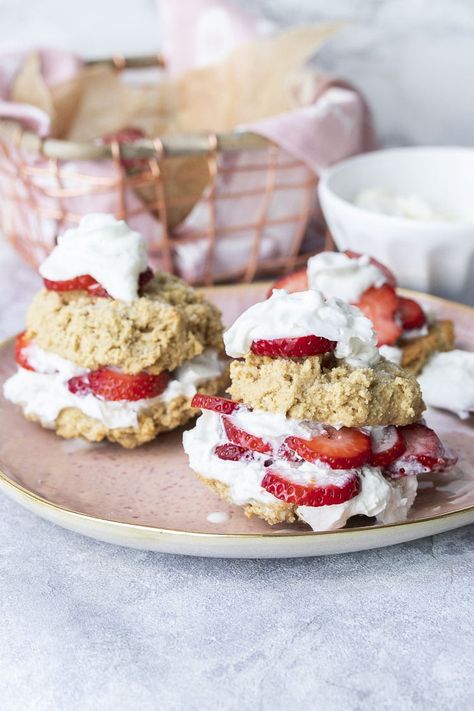 Easy gluten free vegan strawberry shortcake that's slightly crisp on the outside and perfectly soft in the middle. It only takes 30 minutes from start to finish! #vegandessert #easyveganrecipes Strawberry Shortcake Biscuits, Vegan Strawberry Shortcake, Gluten Free Strawberry Shortcake, Shortcake Biscuits, Savory Cakes, Vegan Sweets, Savoury Cake, Food Stuff, Vegan Recipes Healthy