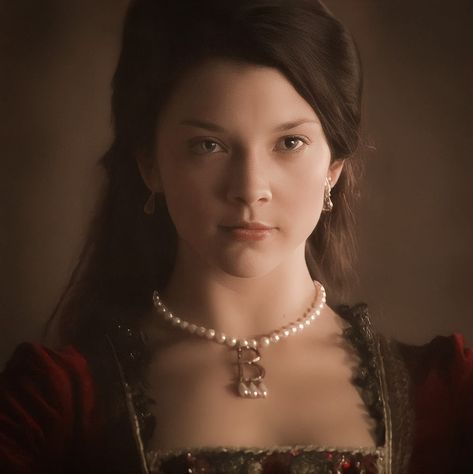 Natalie Dormer Tudors, Anne Boleyn Aesthetic, Natalie Dormer Anne Boleyn, Tudor Dress, Tudor Fashion, Tudor Dynasty, The Tudors, Tudor History, Natalie Dormer