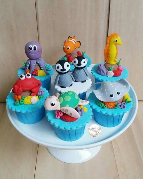 Undersea Cake, Cupcakes Decoration Ideas, Birthday Cake Buttercream, Sea Cupcakes, Salted Caramels, Ocean Cakes, Shark Themed Birthday Party, Sea Cakes, Cake Buttercream