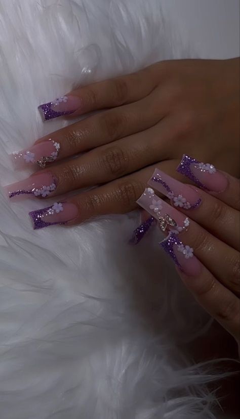 Classy Lavender Nails, Prom Nail Ideas Purple, Wedding Purple And Silver, Cute Bday Nails Acrylic, Glitter Roses Purple, Nail Inspo Dark Purple, Rapunzel Quince Nails, Dark Purple Prom Nails Acrylics, Quince Nails Purple Butterfly