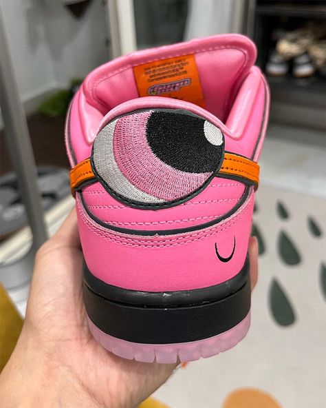 The Powerpuff Girls Nike SB Dunk Low Blossom FD2631-600 | SneakerNews.com Powerpuff Blossom, Dunks Outfit, Lace Drawing, Courage The Cowardly Dog, Cowardly Dog, Johnny Bravo, Ed Edd N Eddy, Nike Snkrs, Ed Edd