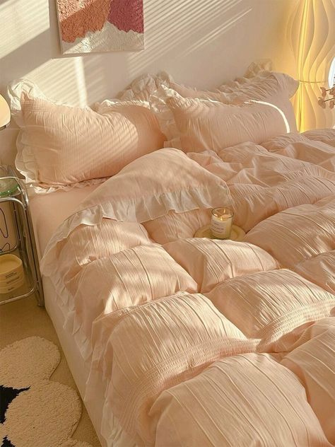 US Full  1*Duvet cover 79*90" (200*230cm) 1*Flat sheet 96*98" 2*Standard Pillow shams 19*29" US Queen  1*Duvet cover 86*94" (220*240cm) 1*Flat sheet 96*106" 2*Standard Pillow shams 19*29" * Natural cotton material that becomes softer with every wash.  * Machine washable in cold water with mild detergent on a gentle cycle, No bleach, low-temperature tumble dry or air dry for best results. * Kindly be aware that product colors may slightly differ due to lighting or monitor settings. * Our Studio i Yellow Duvet Cover, Princess Bedding, Yellow Duvet, Dream Bedroom Inspiration, Duvet Covers Yellow, Pink Comforter, Princess Bed, Cute Room Ideas, Cute Bedroom Decor