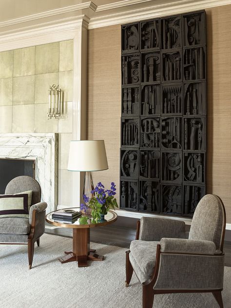 Apartment Decorated by Steven Gambrel Decorating A Small Apartment, Steven Gambrel, Park Avenue Apartment, Gorgeous Apartment, Concrete Effect Paint, Louise Nevelson, New York Apartment, غرفة ملابس, Small Apartment