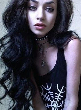 Pretty Goth Girl, Felice Fawn, Female Vampire, Gothic Fantasy Art, Gothic Beauty, Black Metal, Tumblr Blog, Graphic Tank Top, Camisole Top