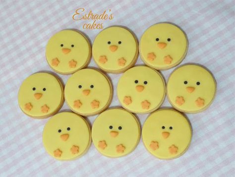 Estrade's cakes: galletas infantiles de pollito. Easter Sugar Cookies Decorated, Easter Biscuits, Easter Party Food, Farm Cookies, Royal Icing Sugar, Cookies Decoradas, Easter Sugar Cookies, Sugar Cookie Royal Icing, Spring Cookies