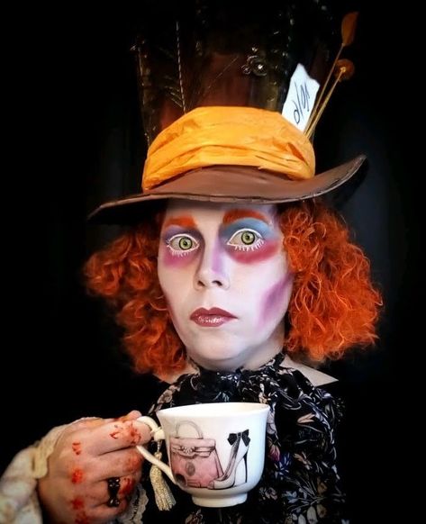 Mad Hatter Face Makeup, Dark Mad Hatter Makeup, The Mad Hatter Makeup, Simple Mad Hatter Makeup, Mad Hatter Face Paint, Mad Hatter Eye Makeup, Mad Hatter Makeup Men, Mad Hatter Makeup Ideas, Mad Hatter Makeup For Women