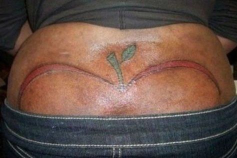 Looks like that there apple is a wee bit over-ripe. Terrible Tattoos, Funny Baby Images, Apple Tattoo, Epic Fail Pictures, American Funny Videos, Indian Funny, Apple Bottom Jeans, Best Funny Photos, Funny Dog Photos