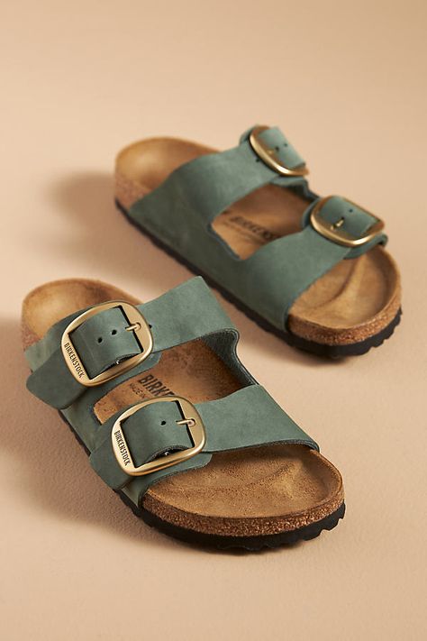 Socks With Birkenstocks, Birkenstock Arizona Big Buckle, Arizona Big Buckle, Frock And Frill, Mum Fashion, Comfort Shoes Women, Oxford Heels, Aesthetic Shoes, Green Shoes