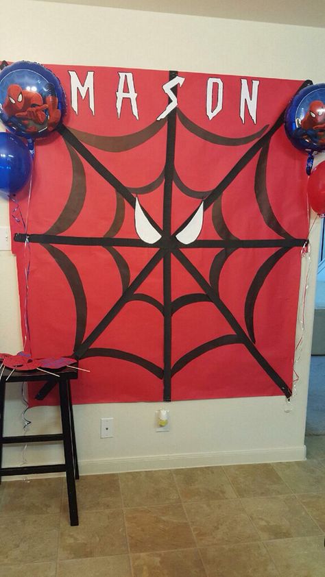 Birthday parties "Spider-Man backdrop" Diy Spiderman Party Decorations, Spiderman Venom Birthday Party, Spider Man Decorations Birthday Diy, Spiderman Birthday Diy, Spiderman Birthday Food Ideas, Spider Man Kids Party, Diy Spiderman Birthday Party Decorations, Diy Spiderman Birthday Party Food, Diy Spider Man Decorations