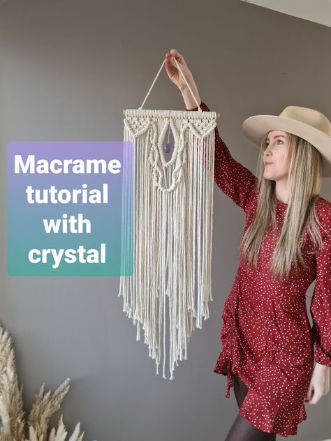 Crochet Macrame, Decorative Crochet, Macrame Wall Hanging Tutorial, Crystal Diy, Macrame Wall Hanging Diy, Decorative Ideas, Hanging Crystals, Wall Hanging Diy, Boho Eclectic