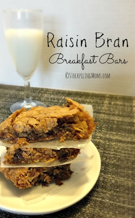 Raisin Bran Breakfast Bars are super delicious and will start your morning off right!  If you love Raisin Bran then you will definitely love this recipe.  You may even start buying the cereal just to make these homemade breakfast bars. Start your day off right by eating a healthy, delicious Raisin Bran Breakfast Bar. You can even have the raisin bran bar as an afternoon treat with a nice, hot cup of coffee or tea or an Iced Caramel Coffee - which is one of my favorites. Mom’s Best Raisin Bran Ce Homemade Breakfast Bars, Cereal Bars Recipes, Breakfast Bars Recipe, Raisin Bran, Bran Cereal, Tater Tot Breakfast, Slow Cooker Breakfast, Crockpot Breakfast, Caramel Coffee