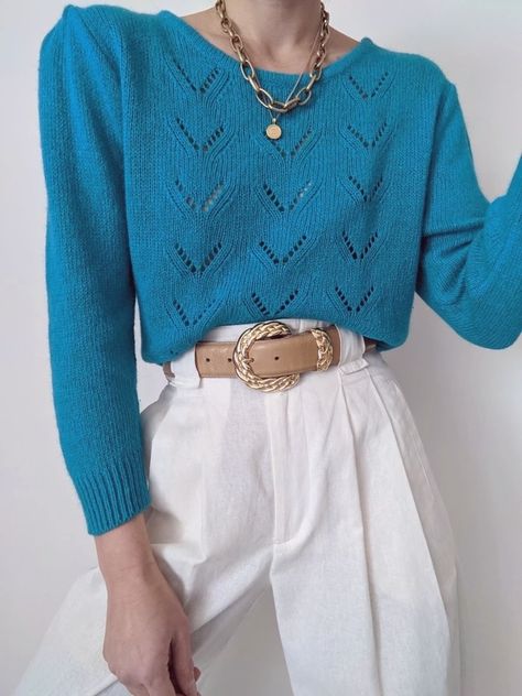 Teal Sweater Outfit, Half Sweater Outfits, Grey Outfit Winter, Snow Day Outfit, Teal Outfits, Half Sweater, Silk Sweater, Airbrush App, Teal Sweater