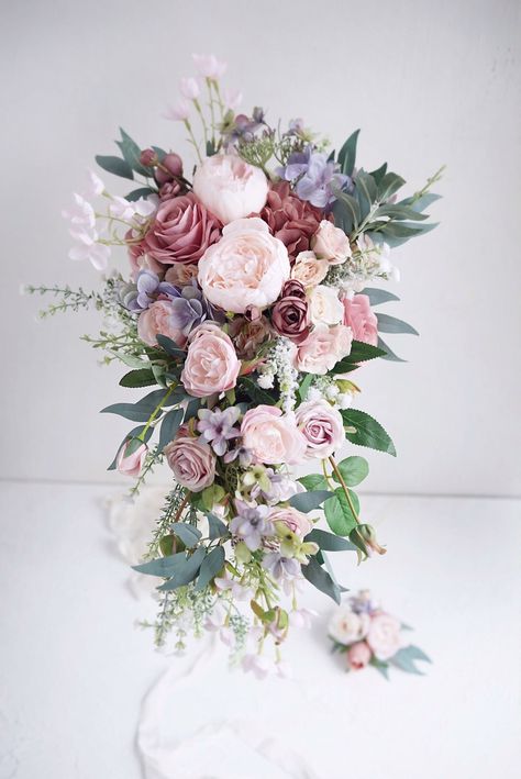 Rustic Cascade Wedding Bouquet, Ribbon For Wedding Bouquets, Wisteria Wedding Bouquet, Diy Wedding Bouquet Fake Flowers, Wedding Bouquet Fake Flowers, Coastal Flowers, Brides Flowers, Wisteria Wedding, Spring Wedding Color Palette