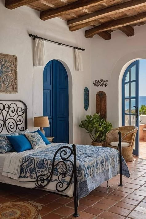 Grecian Bedroom Ideas, Greek Styled Bedroom, Mediterranean Villa Bedroom, Portugal Home Decor, Santorini Bedroom Ideas, Greek Decor Bedroom, Mediterranean Bedroom Decor Ideas, Bedroom Mediterranean Style, Mediterranean Room Bedrooms