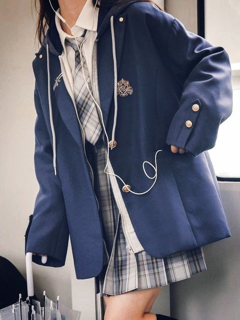 Cute Clothes Japanese, Uniform Outfits Aesthetic, School Uniform Outfits Aesthetic, Ravenclaw Fashion, Kawaii School Uniform, Hogwarts Outfits, Uniform Outfits, School Uniform Fashion, School Uniform Outfits