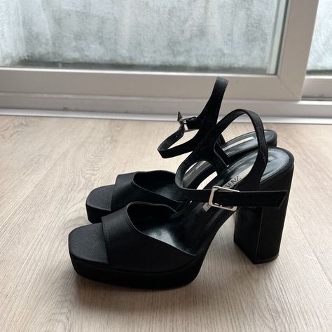 Zara Black Satin High Heeled Platform Sandals/Heels - Women's Size 7.5 / 38 Black Heels Sandals, Shoes For Me, Platform Sandals Heels, Black Sandals Heels, Zara Shoes, Heels Sandals, 7 And 7, Zara Black, Black Satin