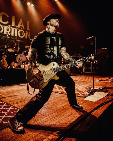 Mike Ness, Tatto Boys, Social Distortion, Nice Images, Old Ways, Band Pictures, Music Pictures, Music Images, Live Band