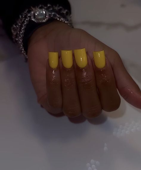 Cute Basic Nail Sets, Simple Nail Designs Yellow, One Color Acrylic Nails Square, Solid Yellow Nails, Short Square Acrylic Nails Yellow, Back2school Nails, Yellow Nails And Toes, Short Yellow Nails Design, Yellow Square Acrylic Nails