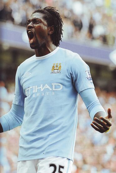 Man City 1 Wolves 0 in Aug 2009 at Eastlands. Emmanuel Adebayor scores after 17 minutes to make it 1-0 #Prem Emmanuel Adebayor, Manchester City Wallpaper, Man City, City Wallpaper, Manchester City, Wolves, Premier League, Manchester, Make It