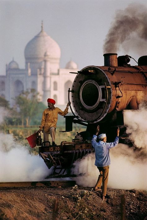 Steve McCurry India Steve Mccurry Photos, Steam Engine Train, Amazing India, Steve Mc, Steve Mccurry, India Photography, National Geographic Magazine, Takashi Murakami, Steam Engine