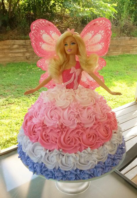 Barbie Fairy Cake Barbie Fairy Cake, Doll Cake Tutorial, Barbie Cake Designs, Barbie Dress Cake, Doll Cake Designs, Princess Doll Cake, Barbie Doll Birthday Cake, Doll Birthday Cake, Barbie Birthday Cake