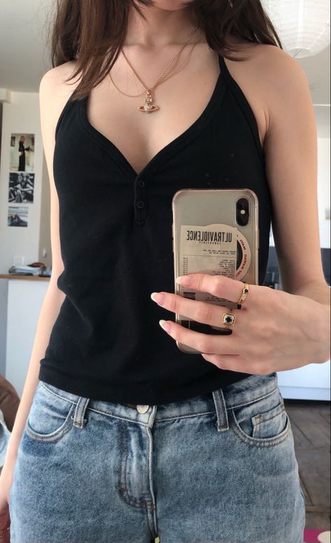 Tank Tops Women Aesthetic, Top Outfits Aesthetic, Tank Top Outfits, Basic Outfits, Girly Outfits, Casual Style Outfits, Mode Inspiration, Cute Casual Outfits, Everyday Outfits