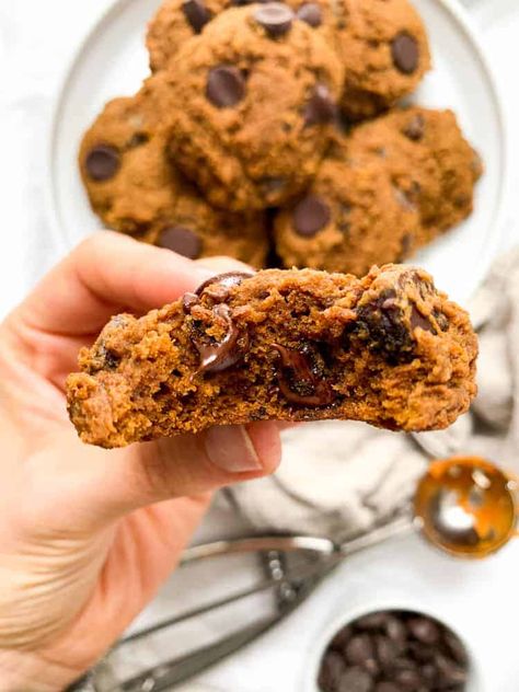 Cookies With Oat Flour, Oat Flour Cookies, Gluten Free Pumpkin Cookies, Pumpkin Cookies Healthy, Peanut Butter Oatmeal Chocolate Chip, Peanut Butter Oatmeal Chocolate Chip Cookies, Oat Flour Recipes, Pumpkin Oats, Sweet Potatoe Bites