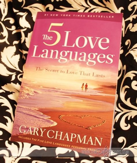 Are you speaking your spouse's love language? Loved this book but it only really works if you both read it... Love Languages Book, 5 Love Languages Book, 5 Love Languages Quiz, Love Language Test, The Five Love Languages, The 5 Love Languages, Language Quiz, Gary Chapman, Five Love Languages