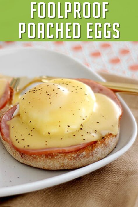 Foolproof poached eggs -- from your oven! Poach Eggs In Oven, Microwaved Poached Eggs, Poached Eggs Meals, Pouched Eggs In The Oven, Pouch Eggs How To Make, Perfect Poached Eggs How To Make, Easy Poached Eggs Simple, French Eggs Baked, How To Poach An Egg