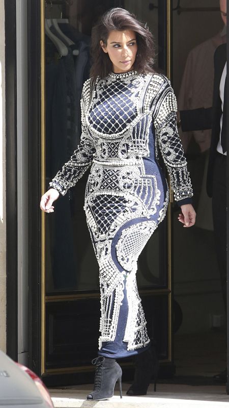 Kardashian Glam, Latino Woman, Kim Kardashian Outfits, Balmain Dress, Kate Middleton Outfits, Kardashian Outfit, Jenner Family, Kardashian Family, Bollywood Couples